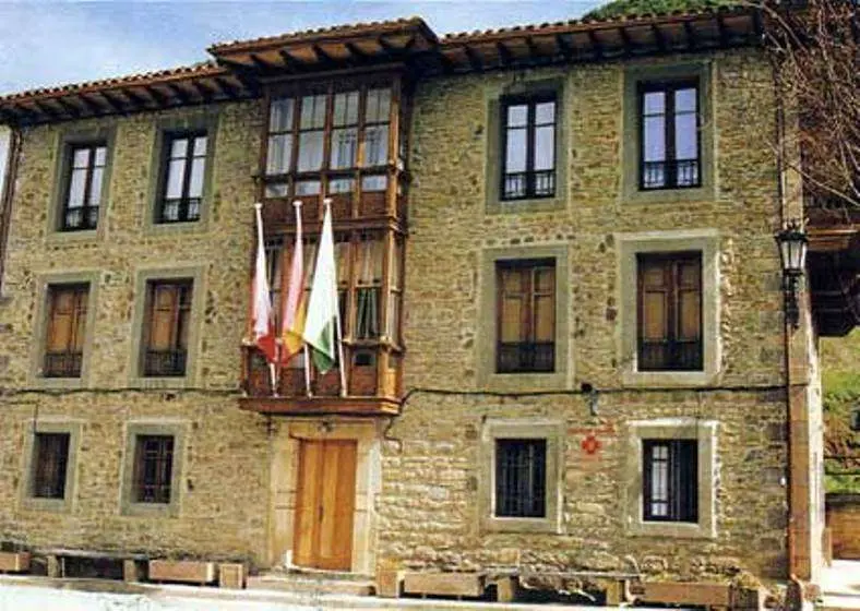 Casa Consistorial de Cabezón de Liébana. Cebazonliebana.org