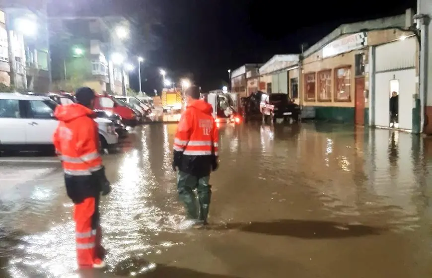 Inundaciones en el polígono de Marrón, en Ampuero.