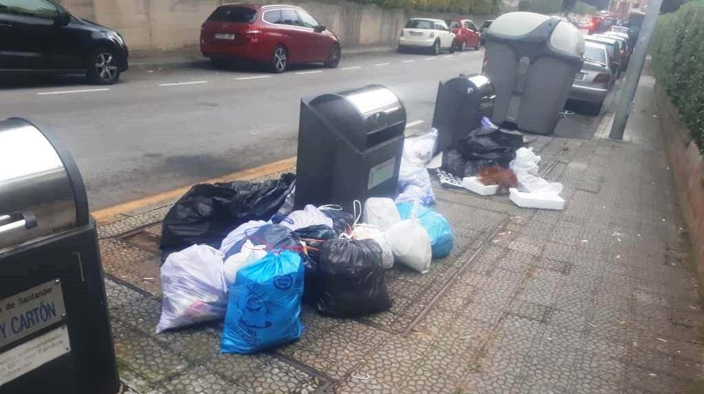 Basura en las calles de Santander.