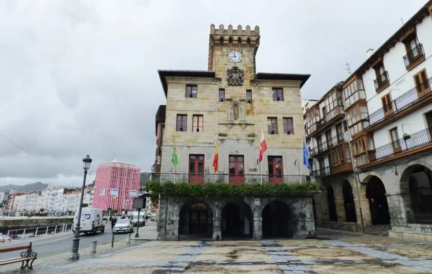 Ayuntamiento de Castro Urdiales. R.A.