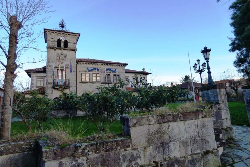 Ayuntamiento de Santa María de Cayón. R.A.