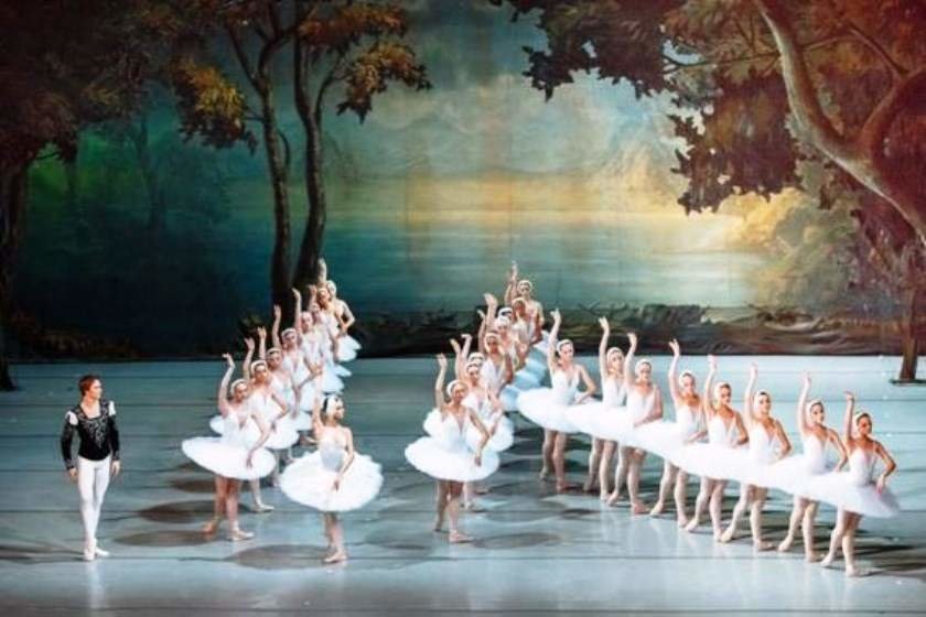 El lago de los cisnes se representará en el Palacio de Festivales de Cantabria.
