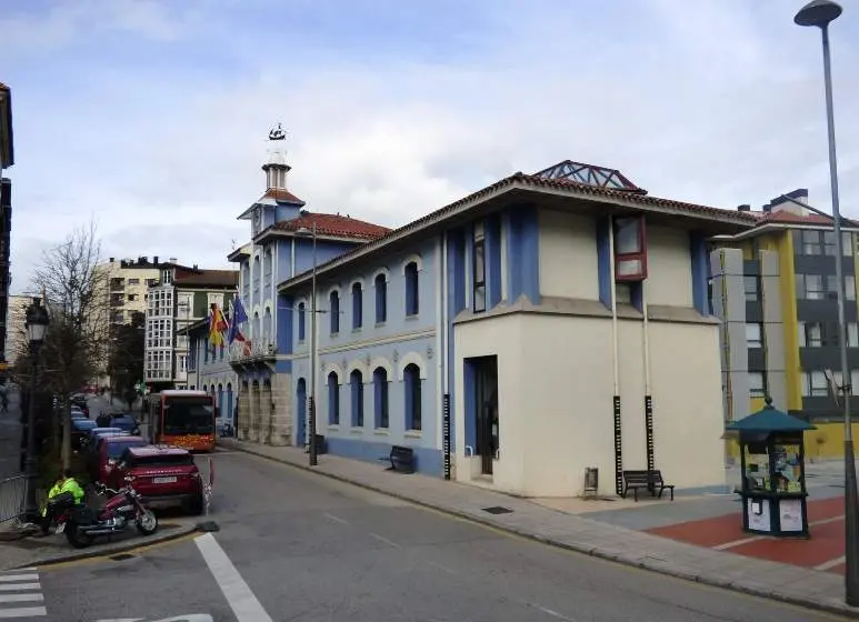 El Ayuntamiento del Astillero. R.A.