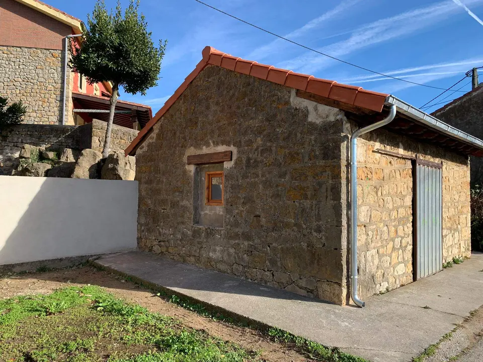 Edificio del herradero de Tagle, en Suances.