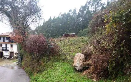 Zona del argayo en el barrio de Ranero, en Guriezo.