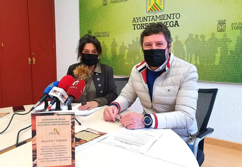 Presentación del Aula Poética en Torrelavega.