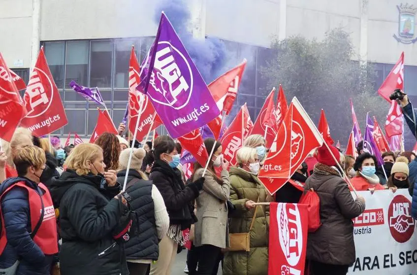 Huelga de los trabajadores del sector conservero en Santoña. Nyka Goicoechea