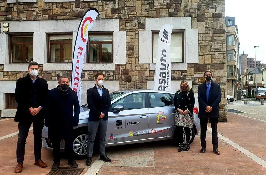 Torrelavega presenta la campaña y el sorteo del coche.