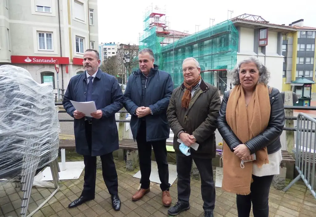 De izquierda a derecha, José Antonio García, Francisco Ortiz, Saolomón Martín y Leticia Martínez.