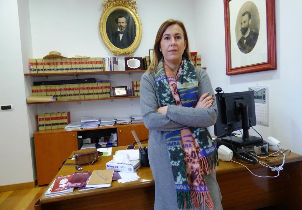 La nueva alcaldesa  de Medio Cudeyo, María Higuera (PRC), en su despacho.