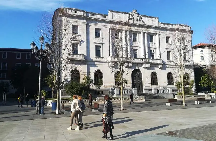 Edificio del Banco de España, en Santander. R.A.