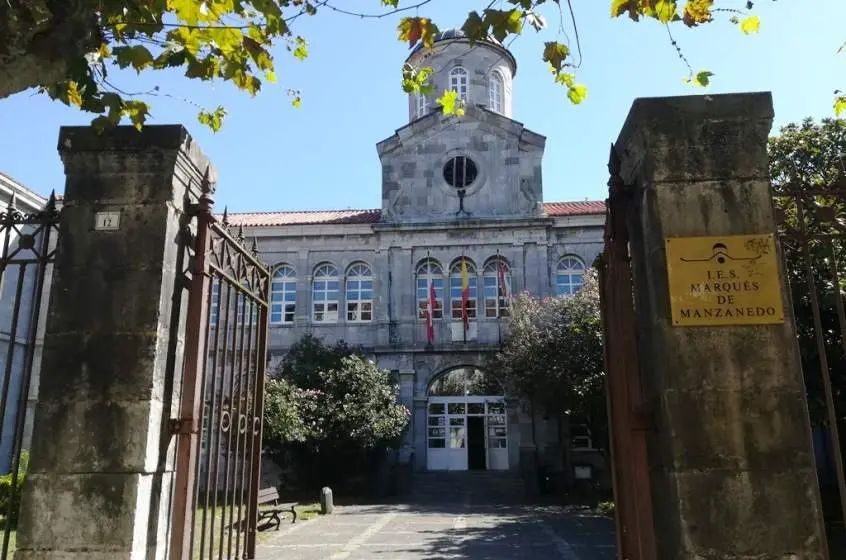 Instituto Marqués de Manzanedo, de Santoña. R.A.