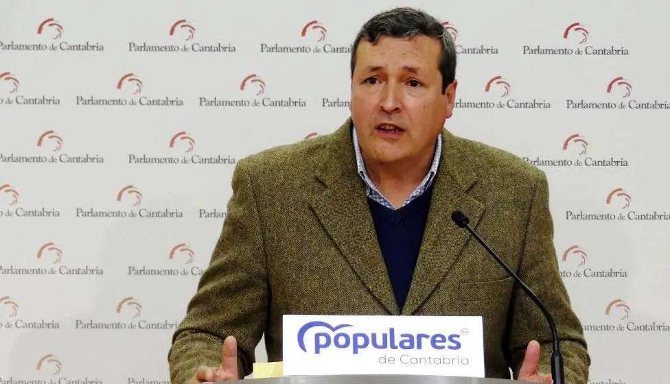 El portavoz del Grupo parlamentario del PP, Iñigo Fernández.