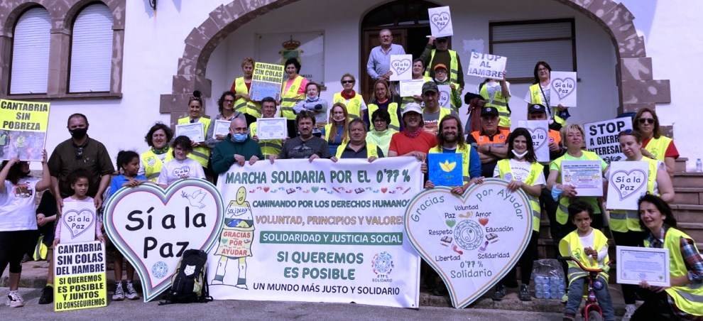 Participantes en la Marcha Solidaria por Polaciones, Tudanca y Rionansa.