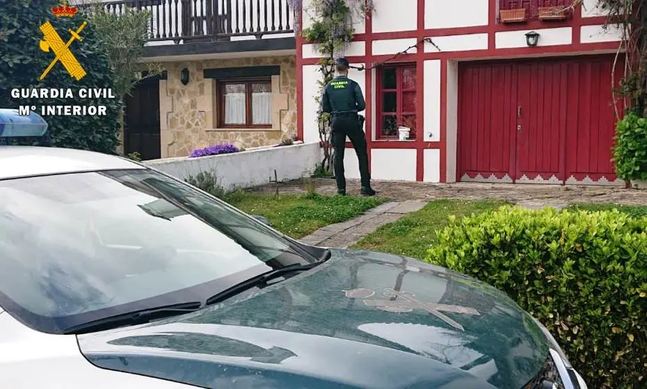 Casa donde rompieron la ventana en Arnuero para robar.