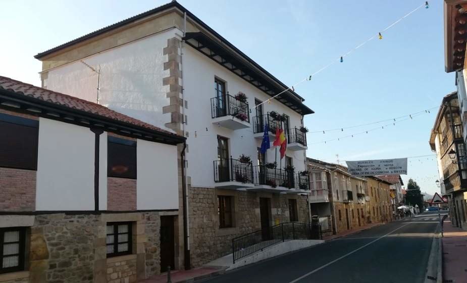 Ayuntamiento de Molledo. R.A.