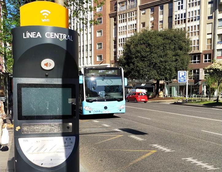 Totéms del transporte urbano de Santander.