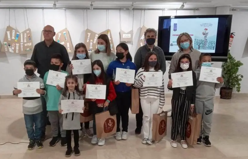 Entrega de los premios del Concurso de marcapáginas en Santoña.