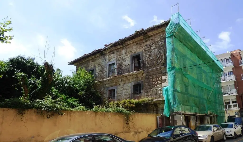 Palacio de Chiloeches en Santoña. R.A.