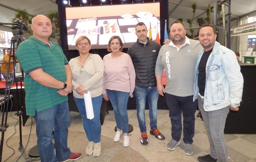 Hosteleros de Santoña que participan en el primer Concurso Asemsan. R.A.