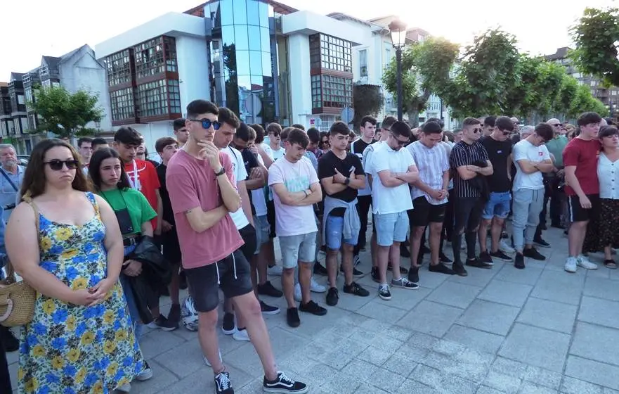 Los amigos promovieron el minuto de silencio. R.A.