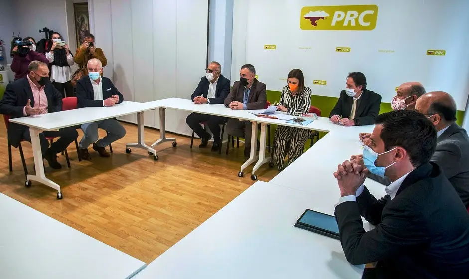 Reunión de representantes del PRC.