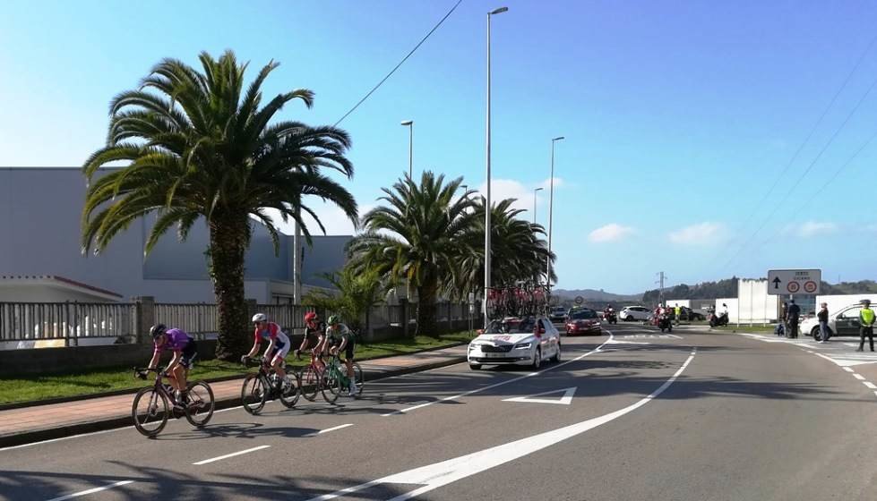 Vuelta Ciclista a España a su paso por Santoña. R.A.