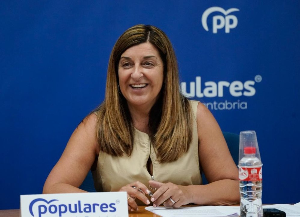 La presidente del PP cántabro, María José Sáenz de Buruaga, realizó un balance del presente y el futuro.