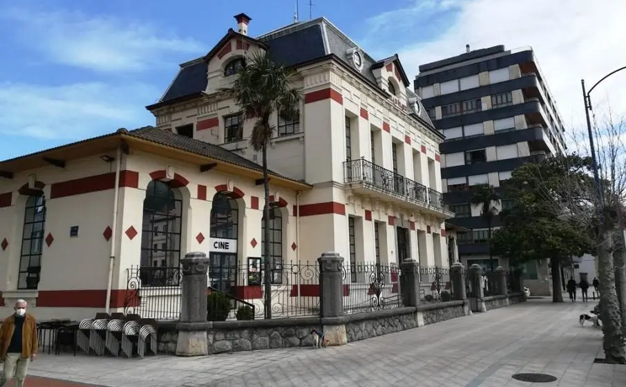 Casa de Cultura de Laredo. R.A.