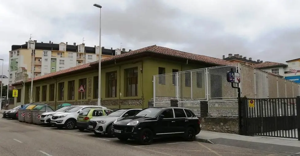 Centro Menéndez Pelayo en Torrelavega. R.A.