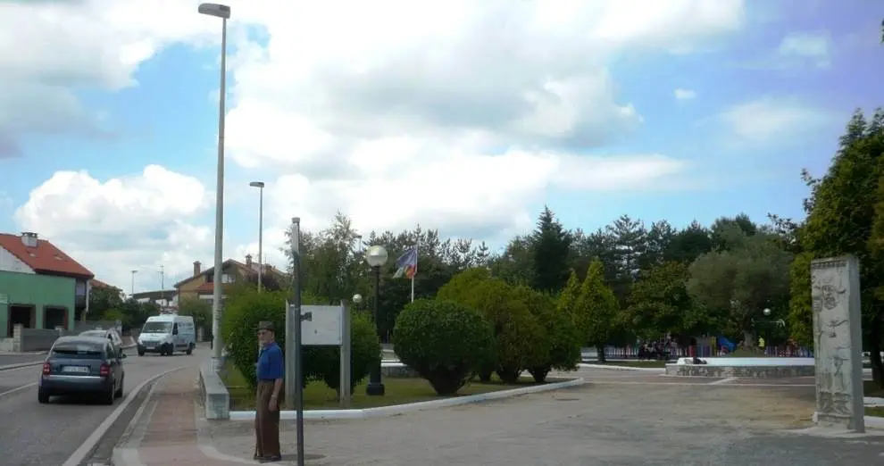 Carretera que une Argoños y Noja a la altura del parque Pedro Santiuste. R.A.