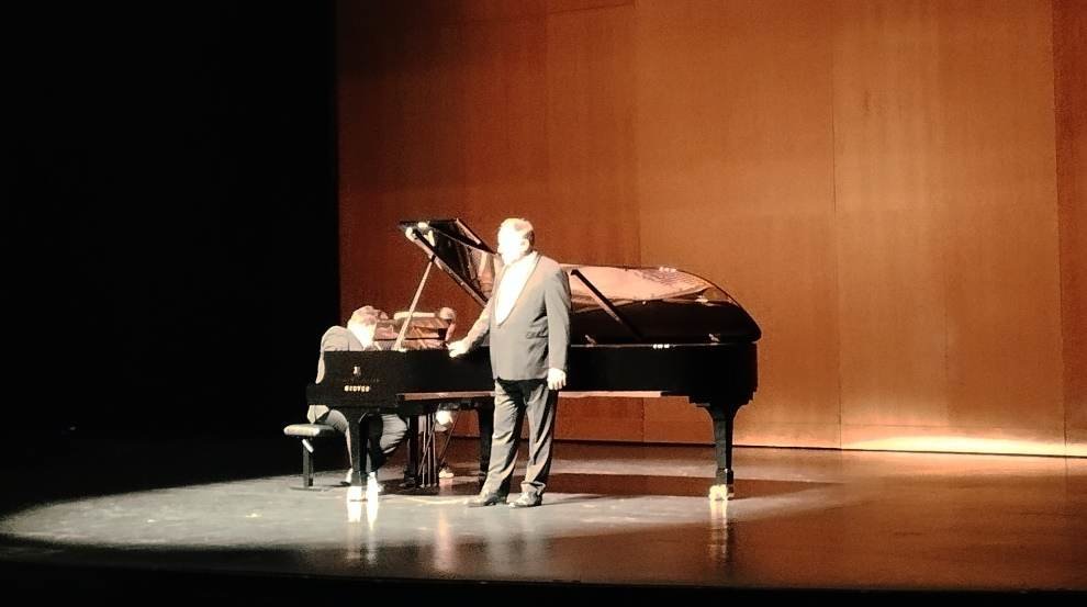 El pianista y el barítono en su actuación en el palacio de Festivales.