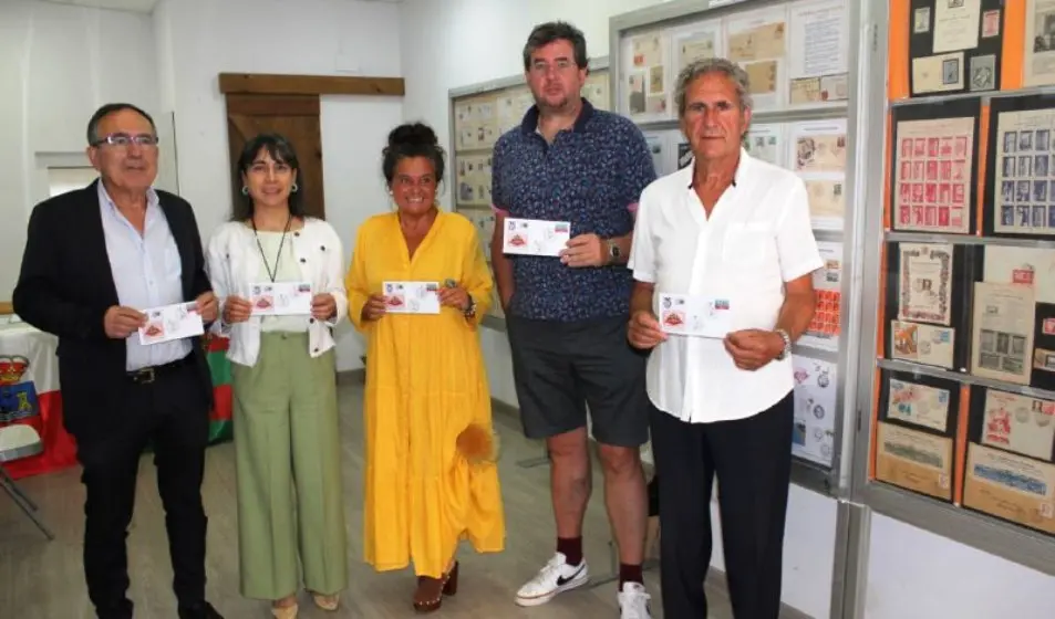 Presentación de la muestra en Torrelavega.