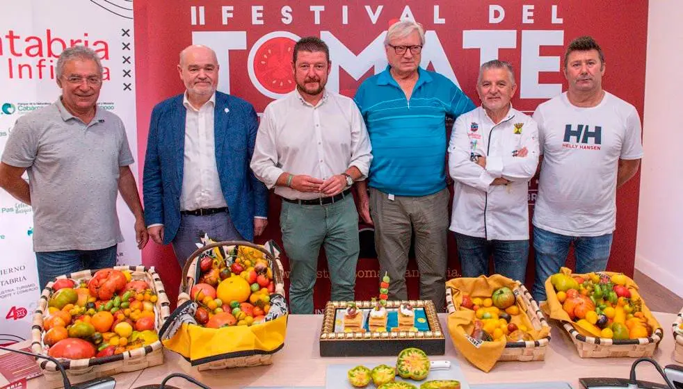 Presentación del Festival del Tomate de Cantabria en Torrelavega.