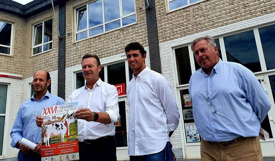 Presentación de la Feria de Ganado Frisón en Torrelavega.