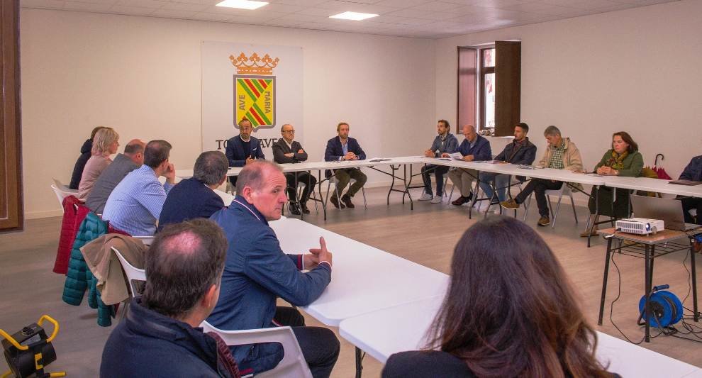 Reunión en Torrelavega sobre la comarcalización del torrebus.