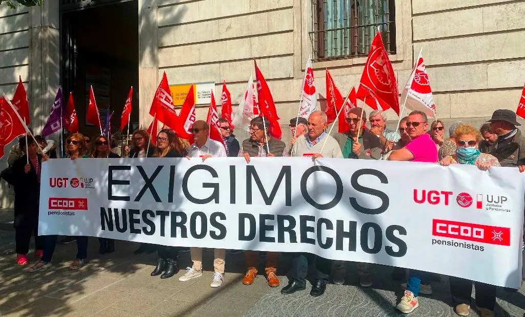 Concentración de jubilados en Santander.