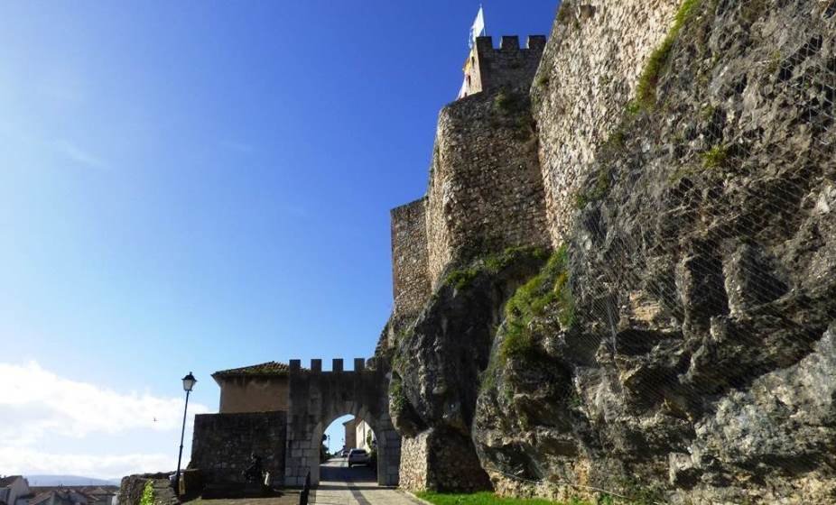 Castillo de San Vicente de la Barquera. R.A.