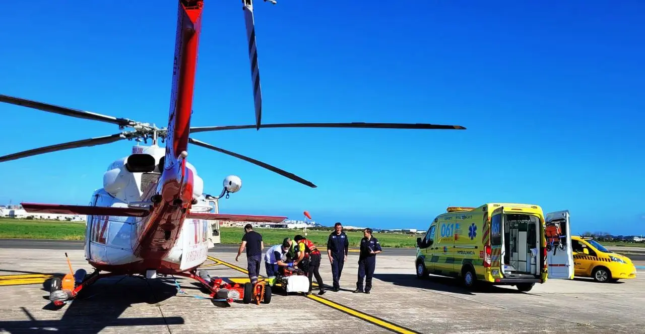 La mujer de Baracaldo fue trasladada al Hospital Universitario Marqués de Valdecilla.