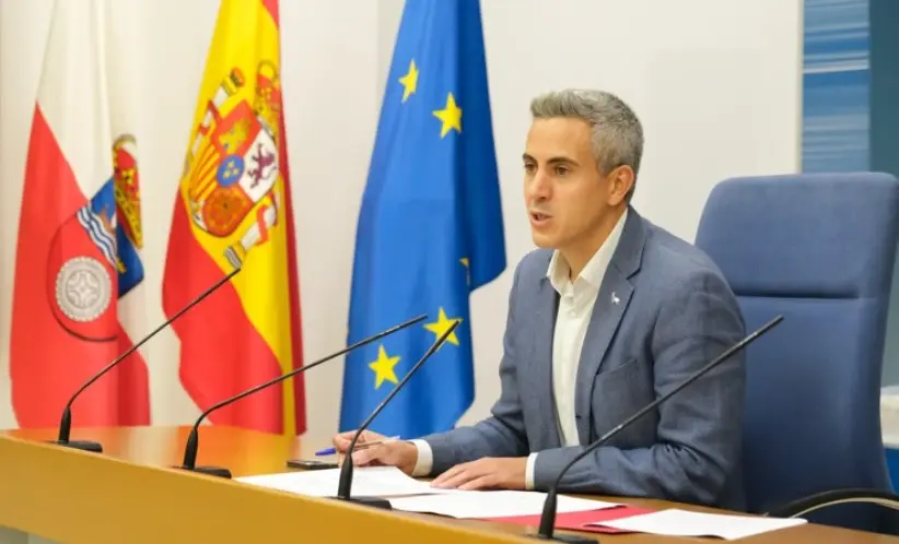 El vicepresidente y consejero de Universidades, Igualdad, Cultura y Deporte, Pablo Zuloaga, informa, en rueda de prensa, de los acuerdos del Consejo de Gobierno.