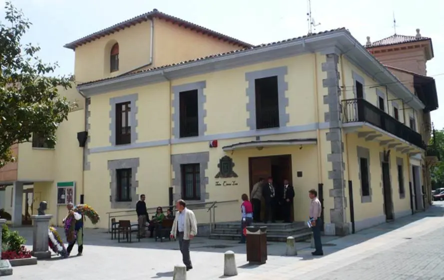 Teatro Casino Liceo, en Santoña. R.A.