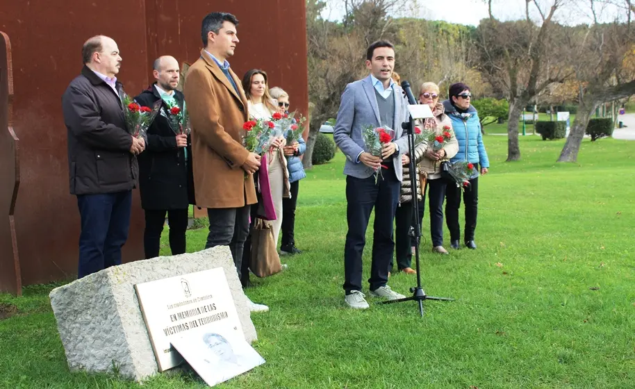 Homenaje a Ernest Lluch en Santander.