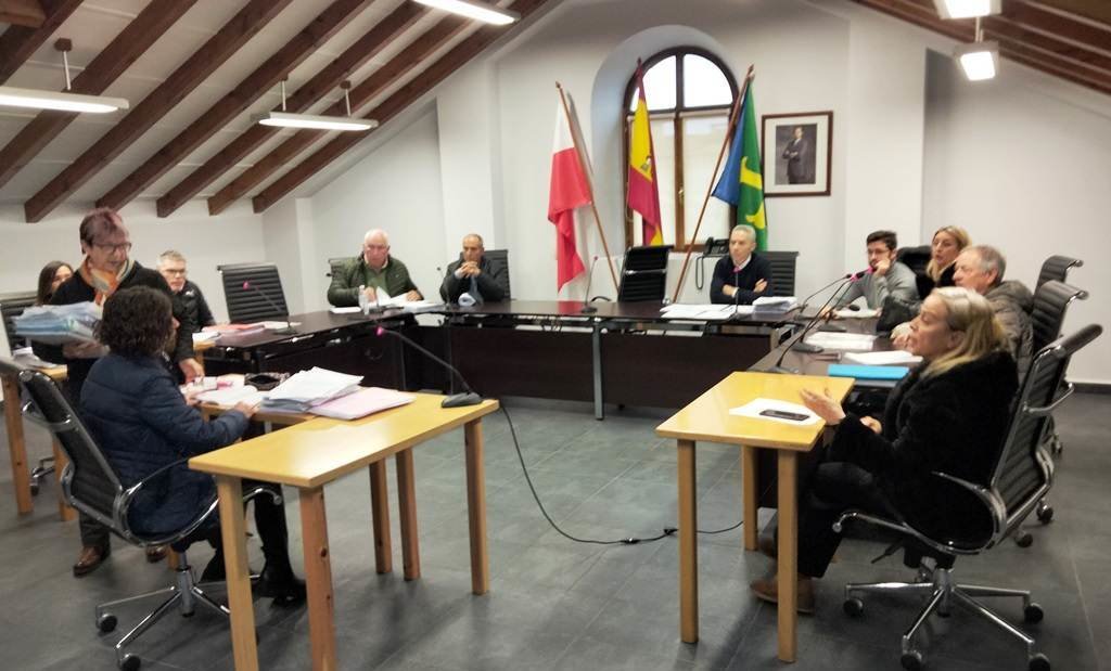 La alcaldesa de Gureizo levantó el Pleno a falta de celebrar el tercero con dos asuntos. R.A.