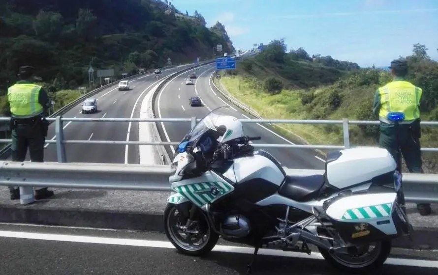 La Guardia Civil detuvo a dos personas.