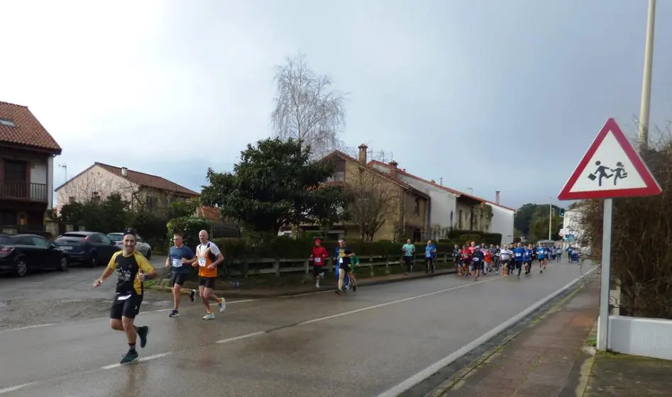 Atletas locales también corrieron la prueba. R.A.