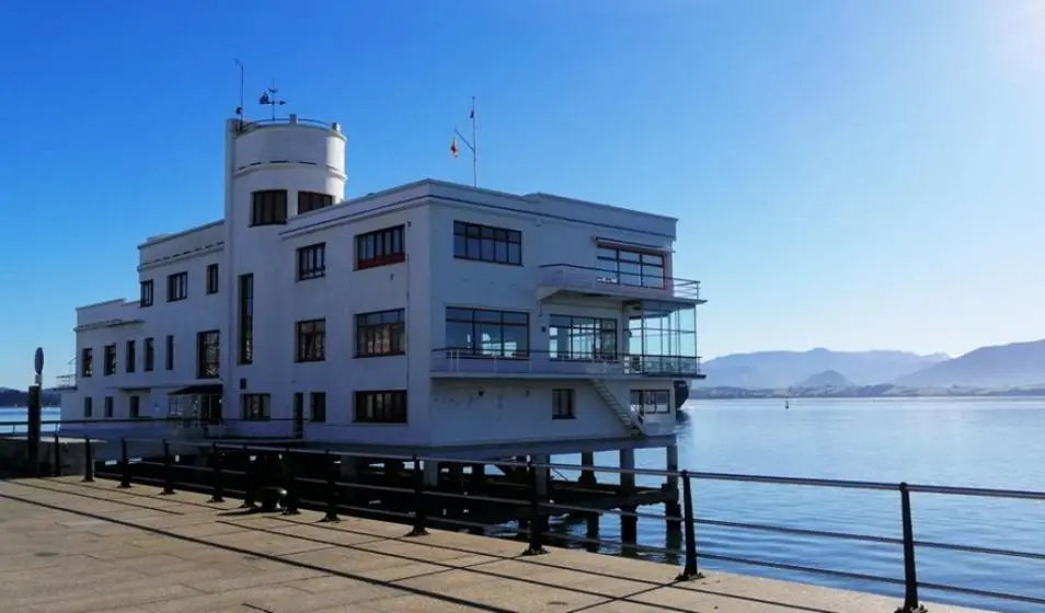 Edificio del Club Marítimo en Santander. R.A.