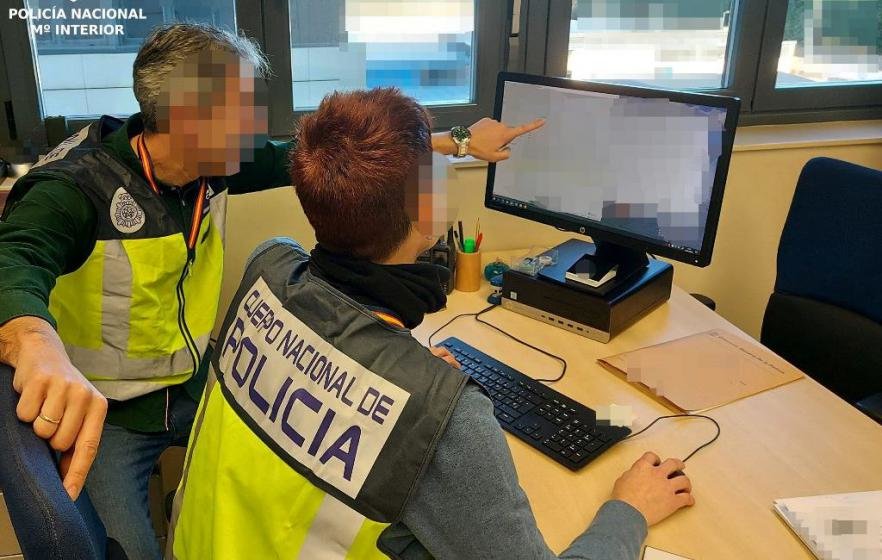 La Policía Nacional detuvo a tres hombres en Santander.