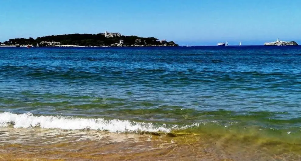 El proyecto busca mejorar la seguridad en las playas de Cantabria.