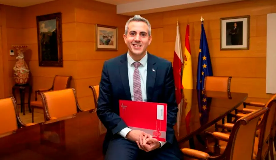 El vicepresidente y consejero de Universidades, Igualdad, Cultura y Deporte, Pablo Zuloaga, informa, en rueda de prensa, de los acuerdos del Consejo de Gobierno.