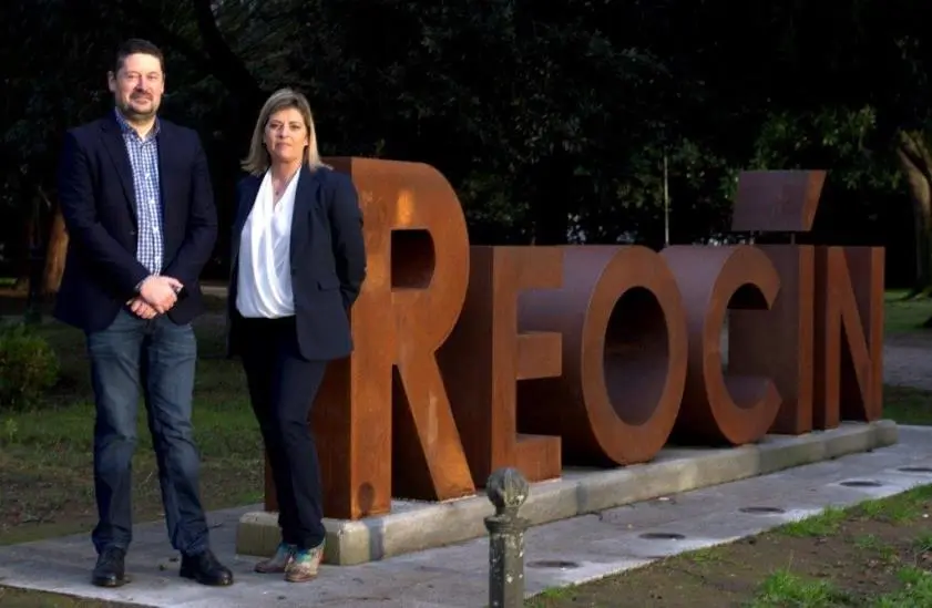 Representantes de OlaCantabria en Reocín.